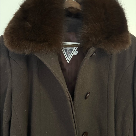 Marvin Richards brown wool coat with fox fur trim - Picture 2 of 6
